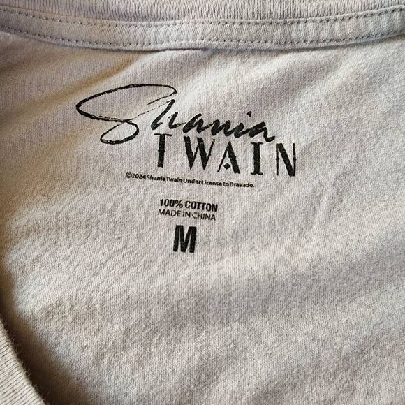 Shania Twain Gray Tshirt with Graphics Size Medium - Picture 5 of 6